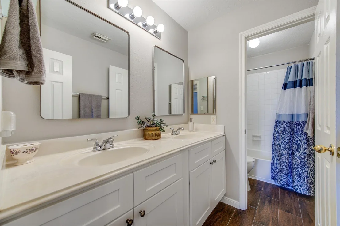 Photo of 19506 Tuscola Lane