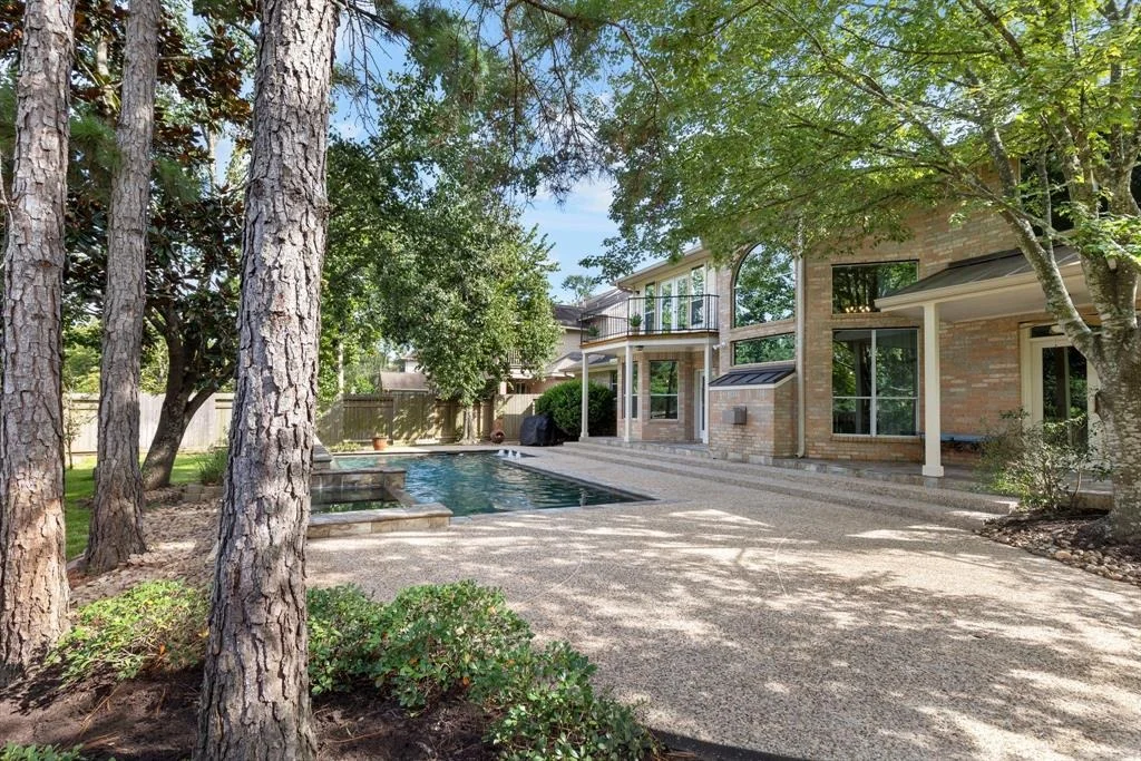 Photo of 174 N Hazelcrest Circle