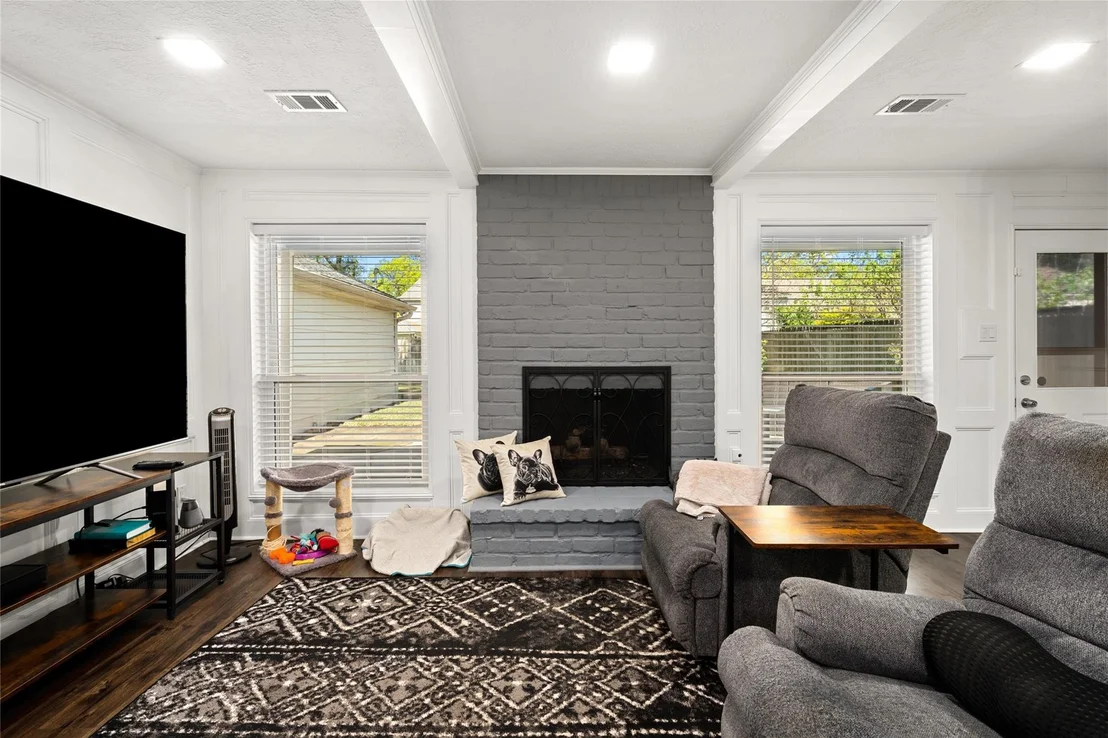 Photo of 5318 Springton Lane