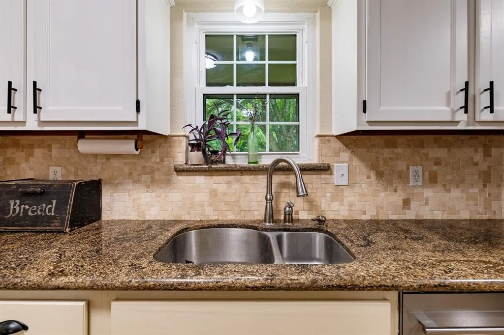 Photo of 4205 Wade Road