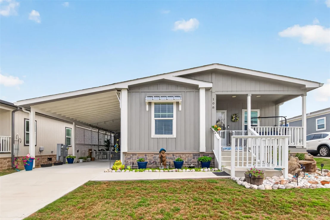 Photo of 108 Trail Ride Way