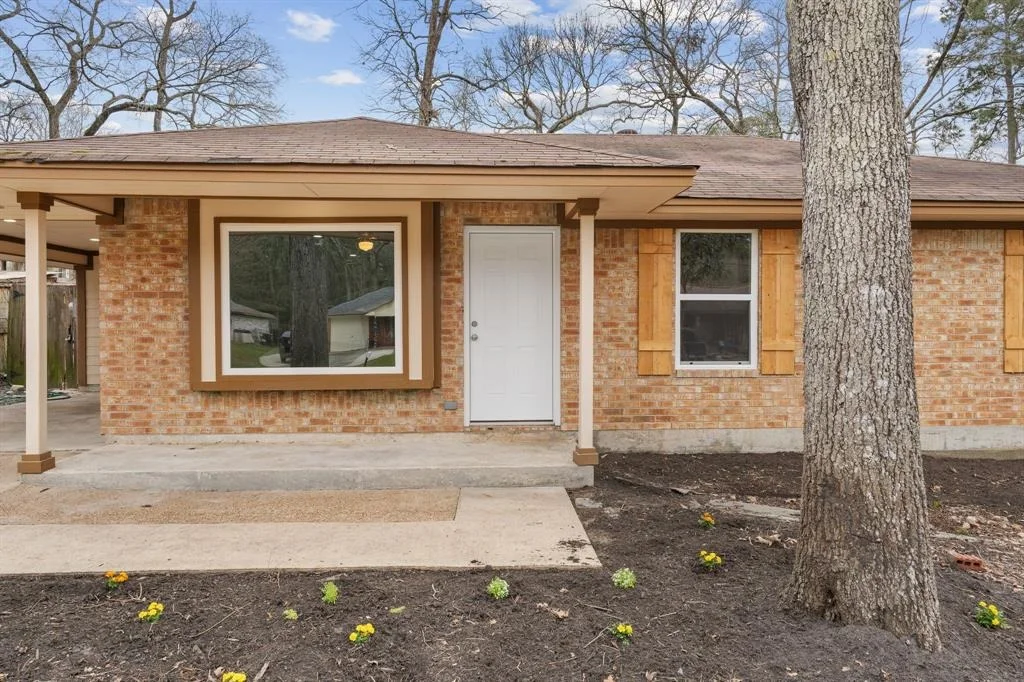 Photo of 228 N Forest Drive