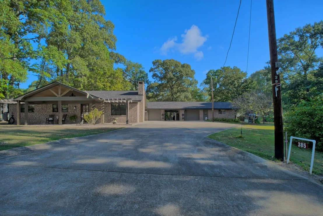 Photo of 385 Cedar Ridge