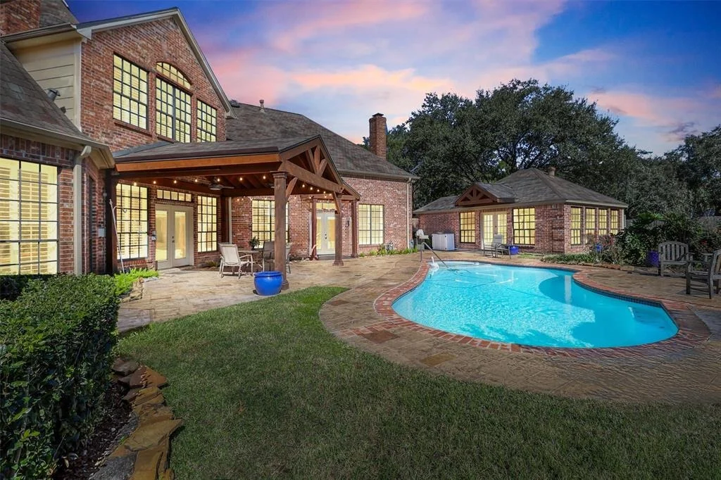 Photo of 1611 Windsor Park Drive