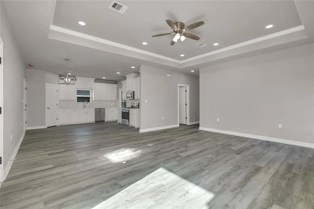 Photo of 409 E Travis