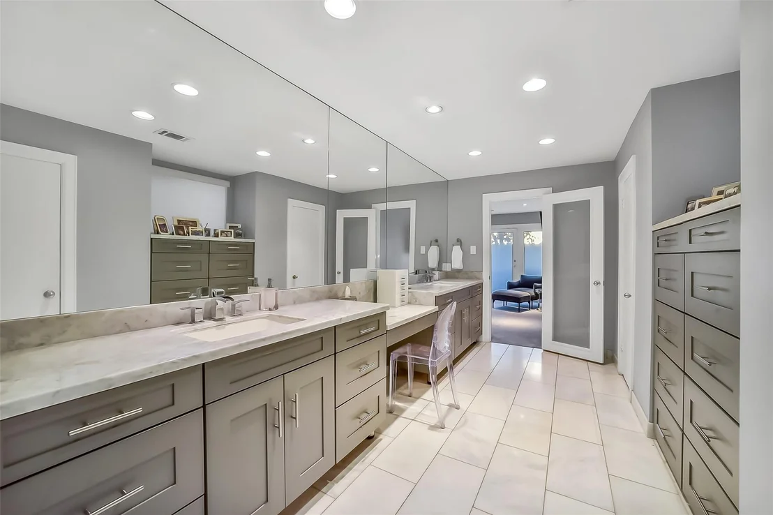 Photo of 5107 Contour Place