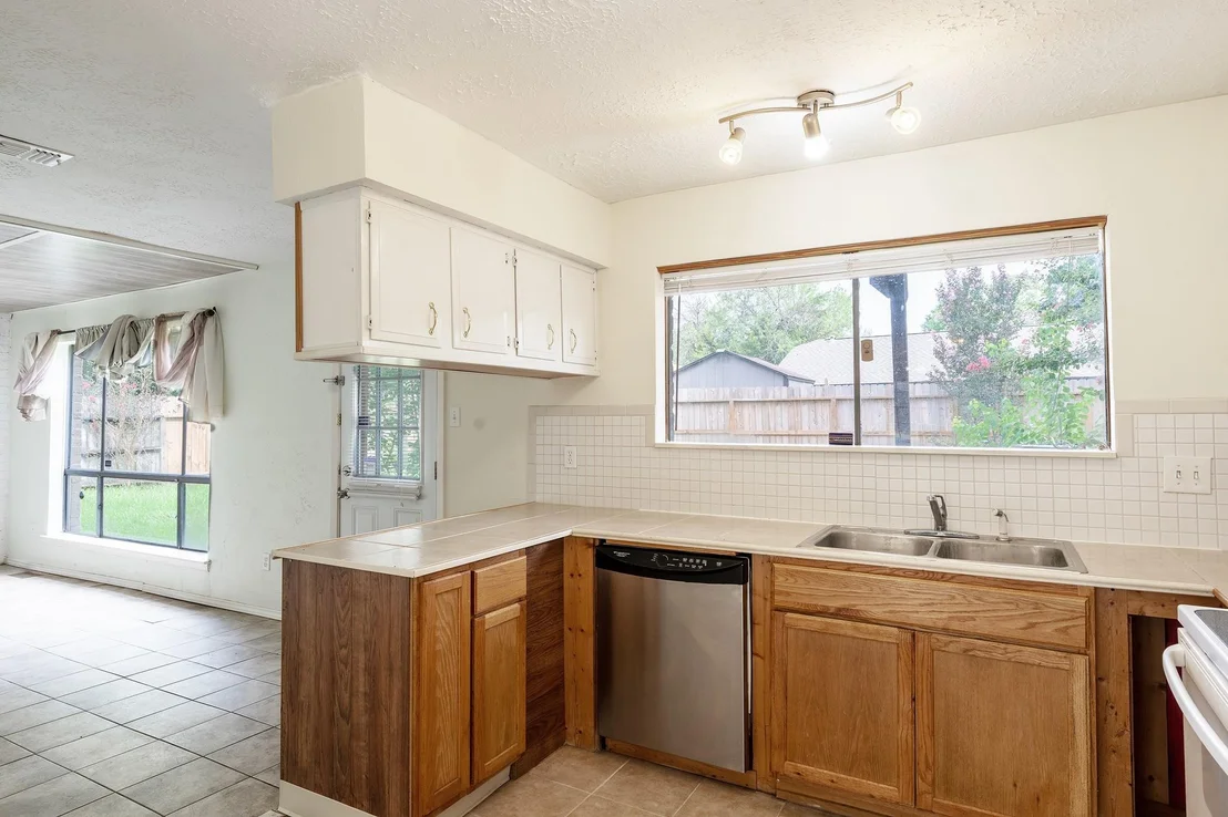 Photo of 4423 Mossygate Drive