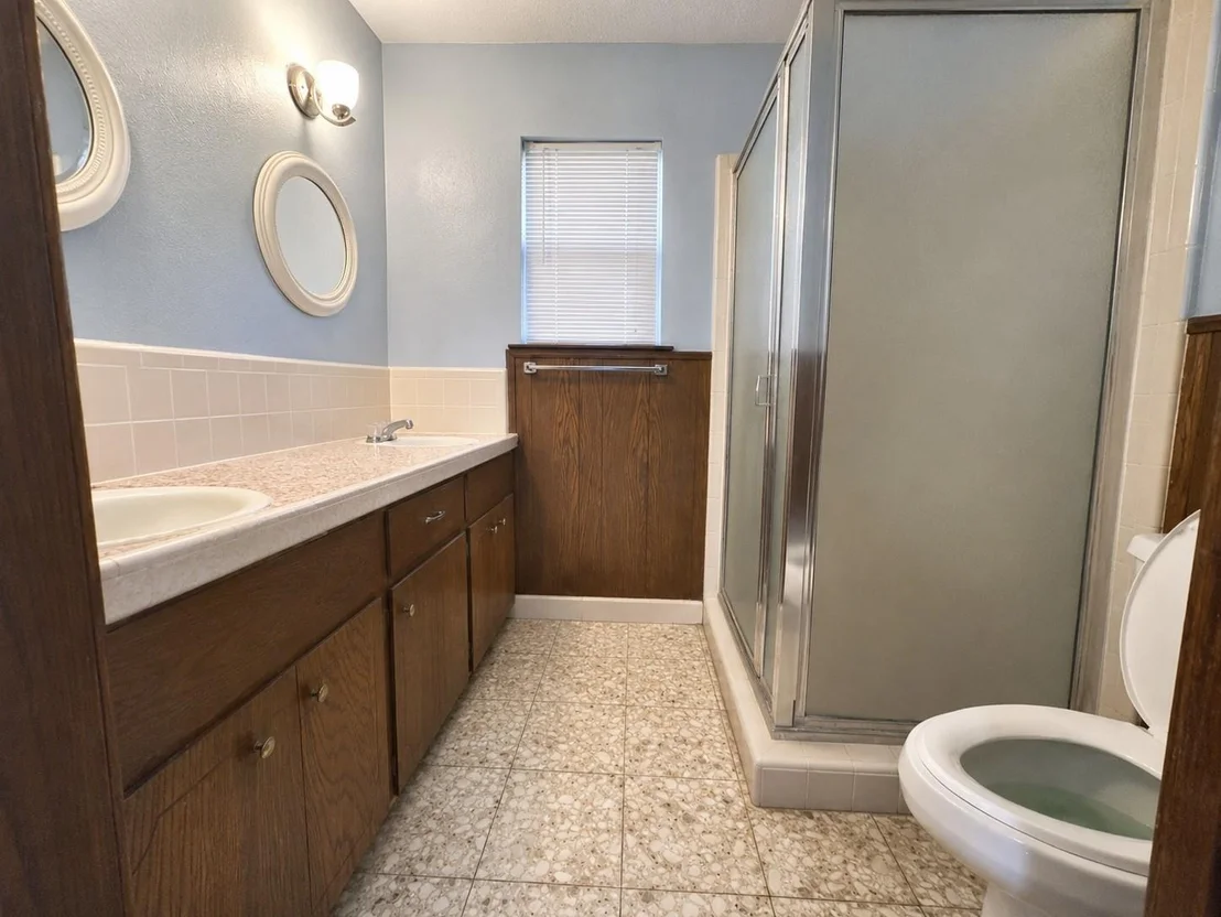 Photo of 1215 Briar Lane