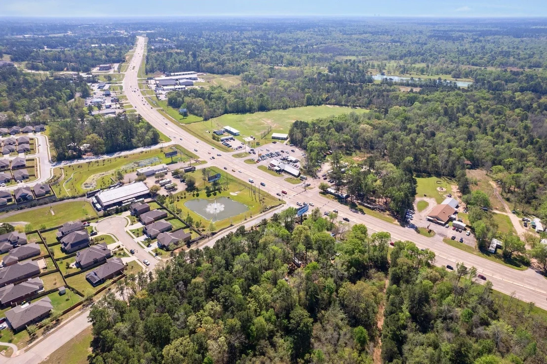 Photo of 6020 Highway 105