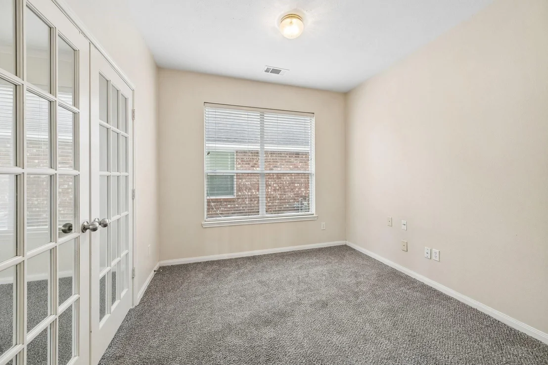 Photo of 18502 Mill Path Court