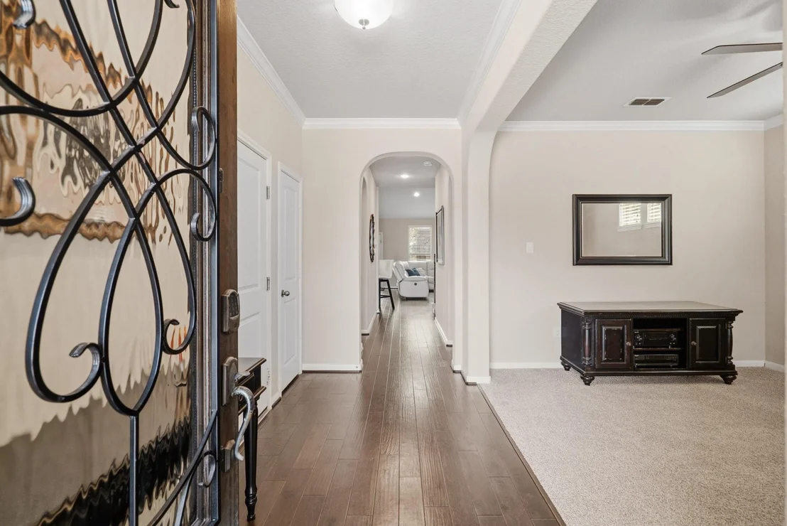 Photo of 6322 Wolf Run Drive