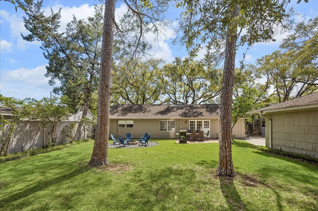 Photo of 7614 Highmeadow Drive