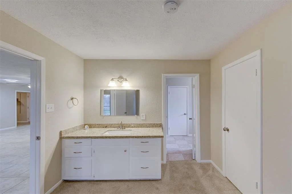 Photo of 4602 Iroquois Drive