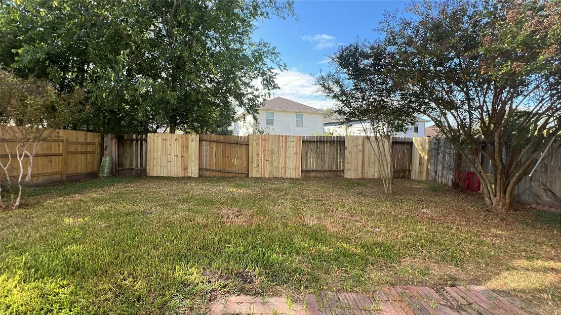 Photo of 6411 Halstead Meadows Cir