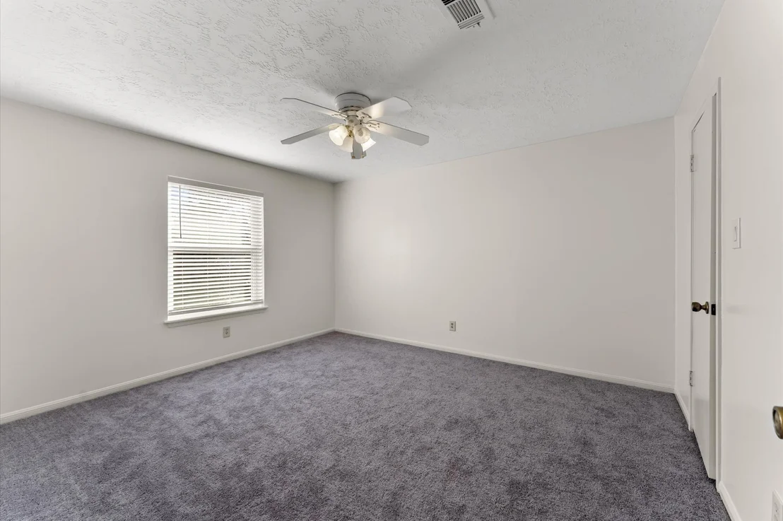 Photo of 7311 17th Green Drive
