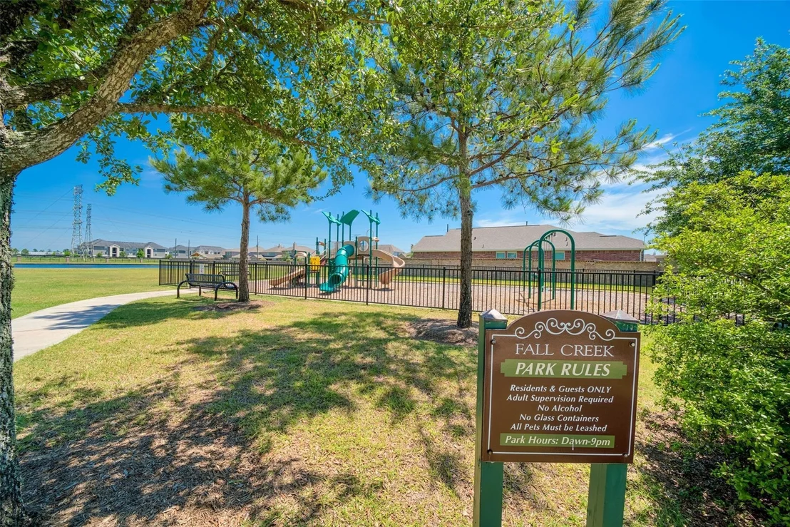 Photo of 10026 Thicket Park Lane