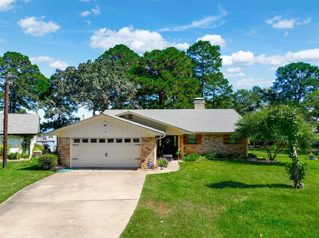 Photo of 536 Wildewood Drive