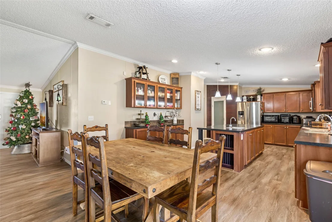 Photo of 104 County Road 4534
