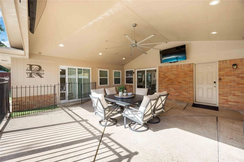 Photo of 2114 Oceanview Drive