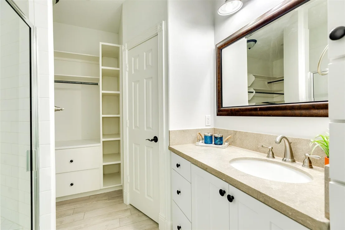 Photo of 3819 Conch