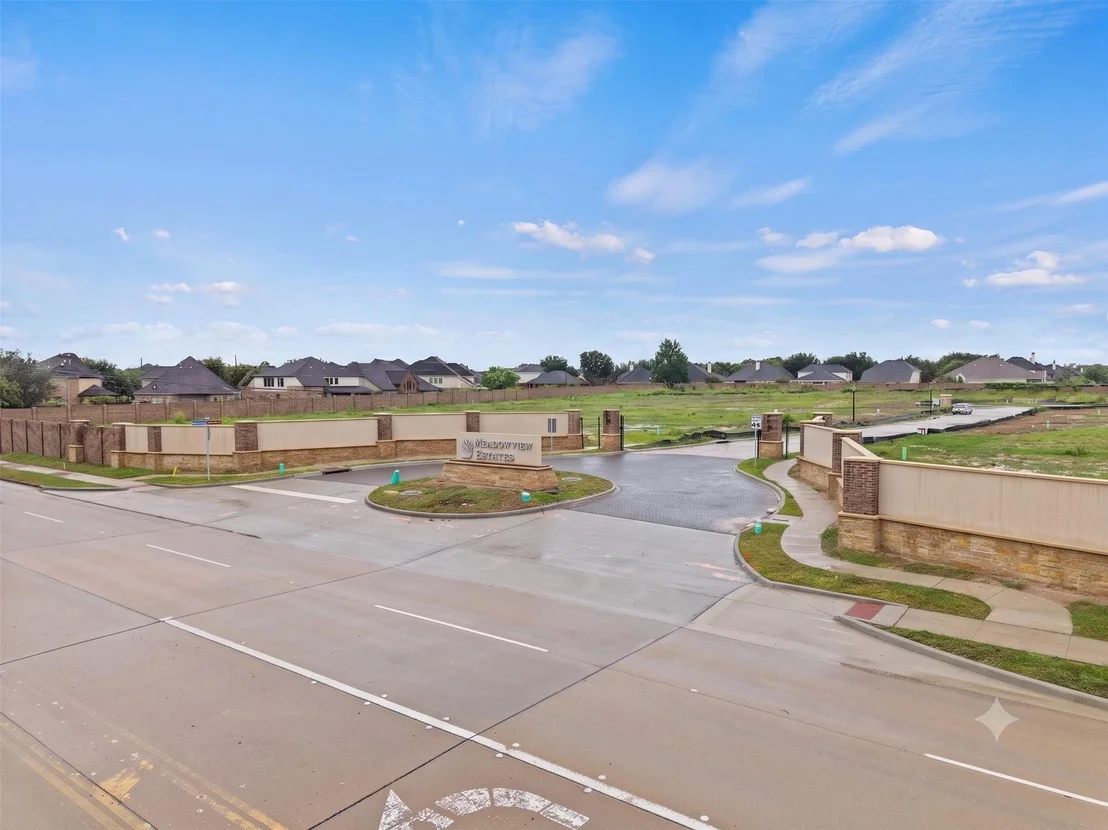 Photo of 7006 Meadowview Estates Court