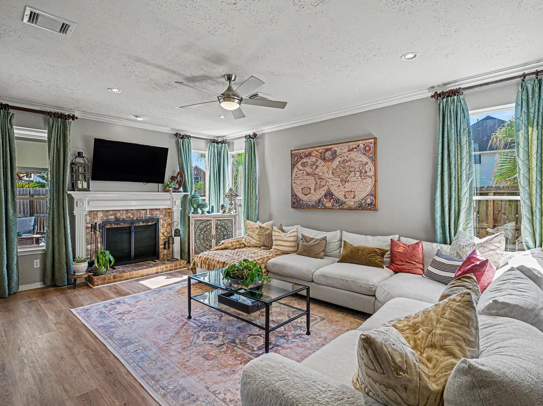 Photo of 23006 Heathercroft Drive