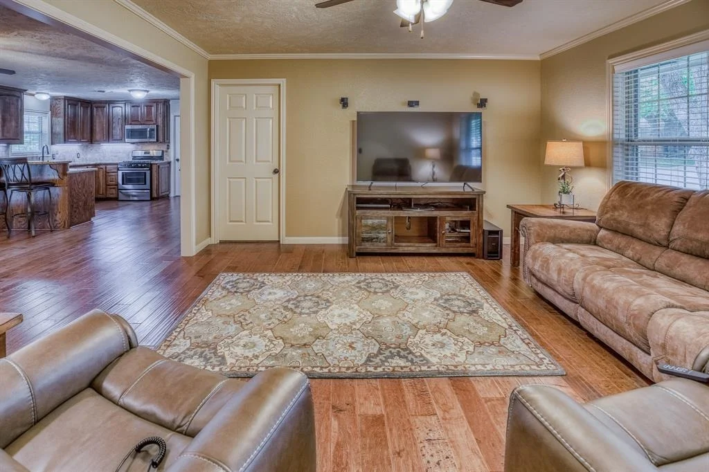 Photo of 1302 Woodson Lane