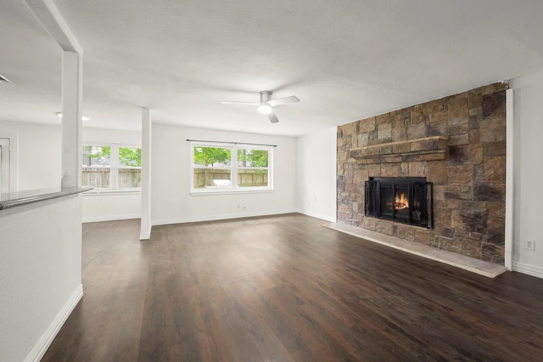 Photo of 25311 Stone Mill Lane