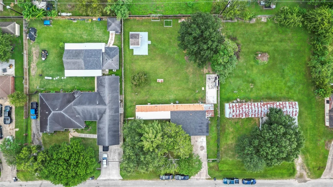 Photo of 22202 Maplewood Drive