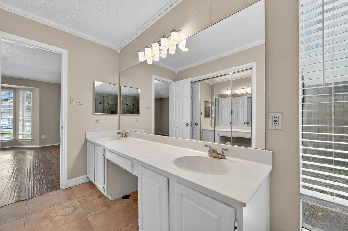 Photo of 11202 Crooked Pine Drive