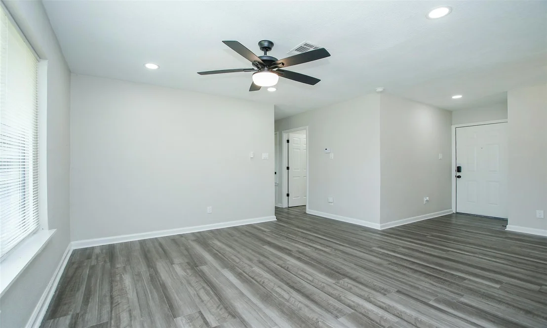 Photo of 11058 Vailview Drive