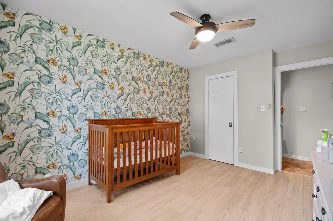 Photo of 16119 La Avenida Drive