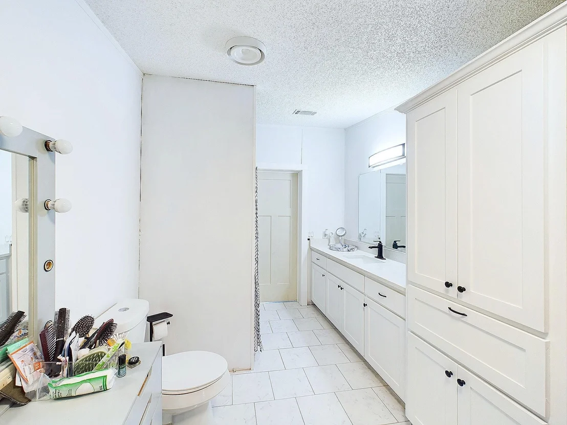 Photo of 24249 Glory Avenue