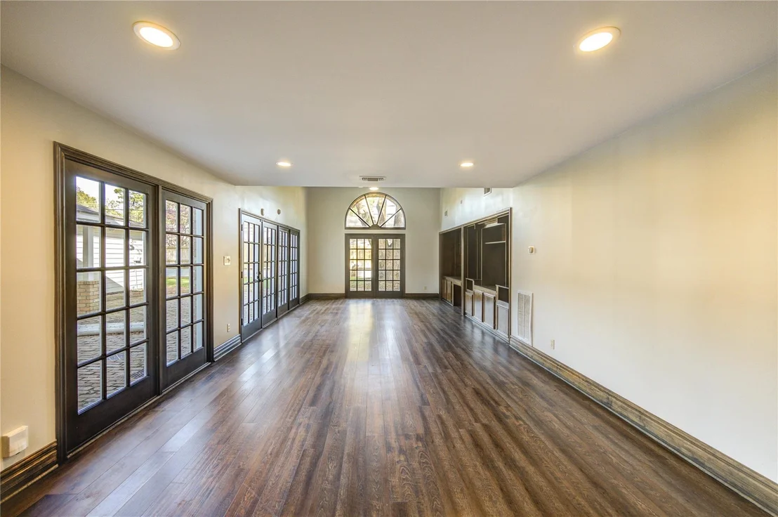 Photo of 15406 Falling Creek Drive