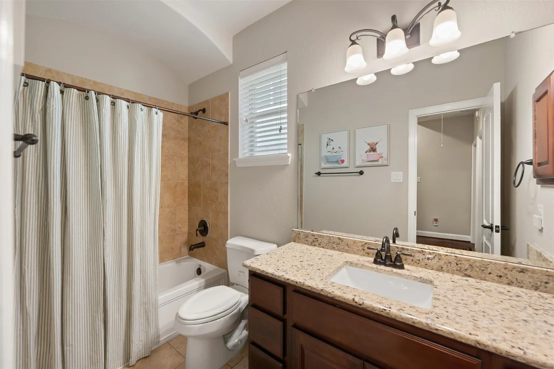 Photo of 127 E Canyon Wren Circle