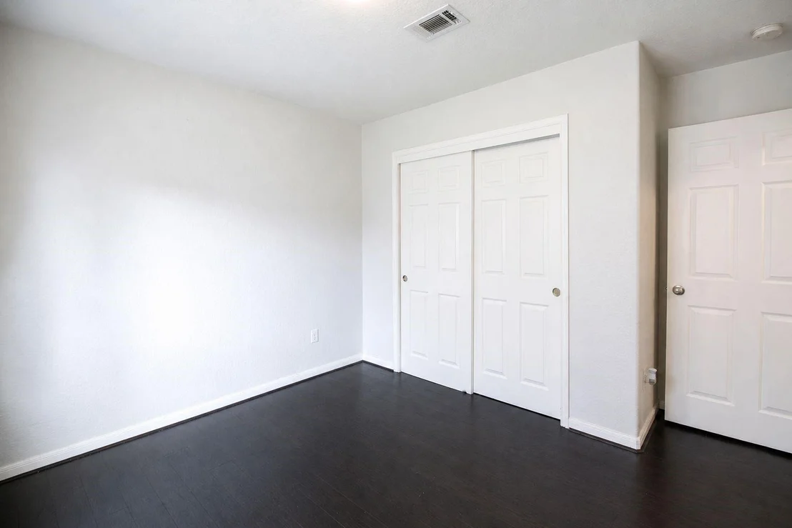 Photo of 303 Burris Park Dr Drive