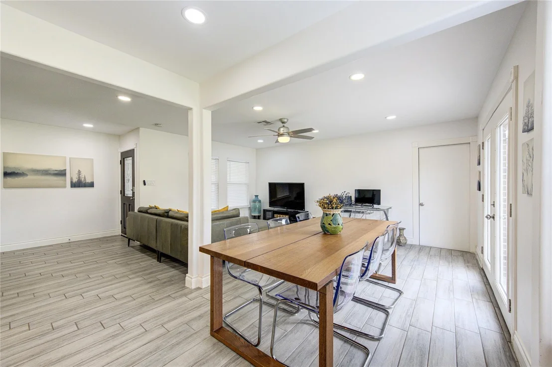Photo of 7602 Hammerly Boulevard