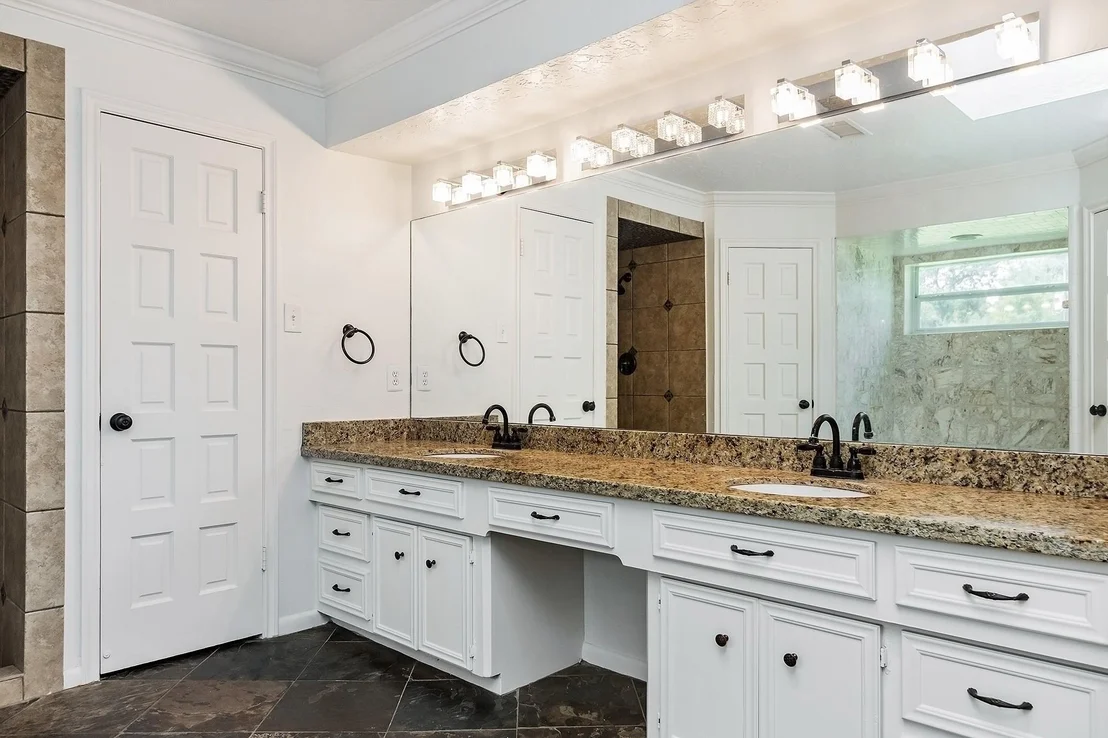 Photo of 5511 Greentree Drive Drive