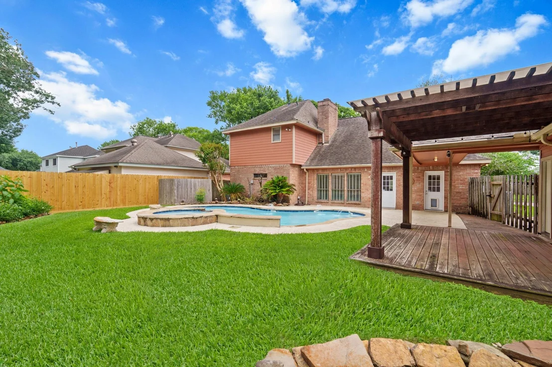 Photo of 1402 Bittersweet Drive