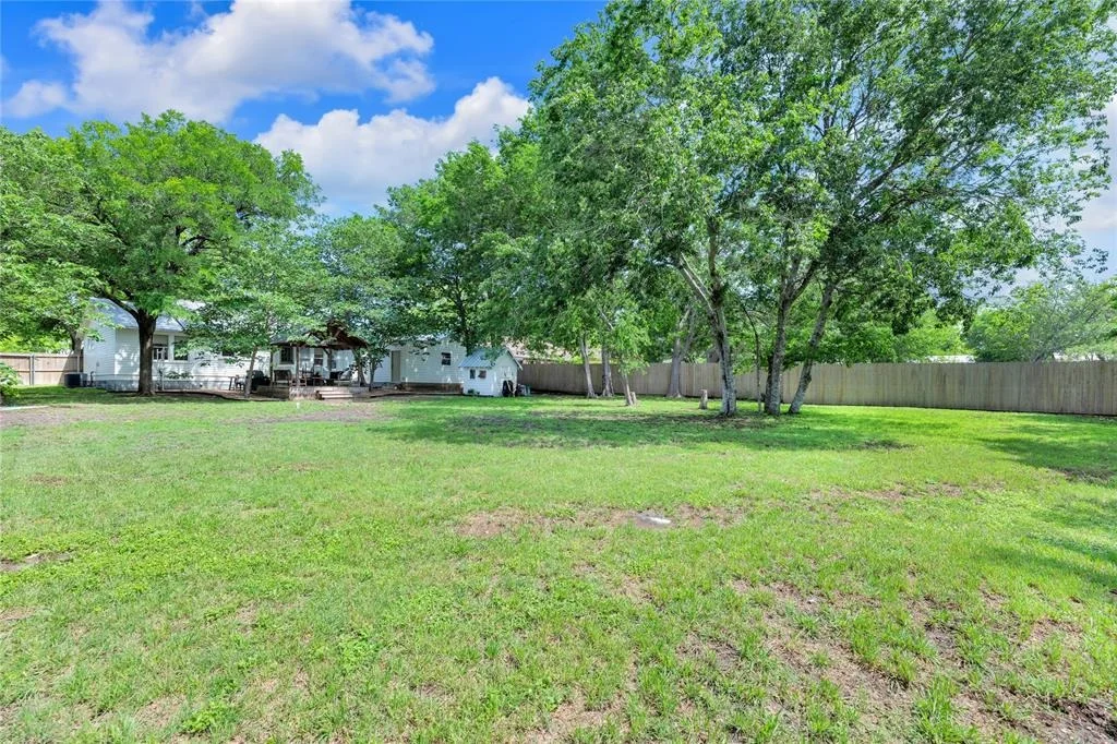 Photo of 6020 State Highway 159