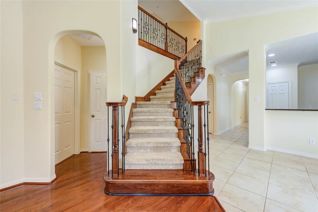 Photo of 2844 Torano