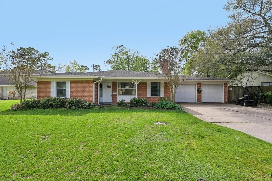Photo of 3036 Crest Drive