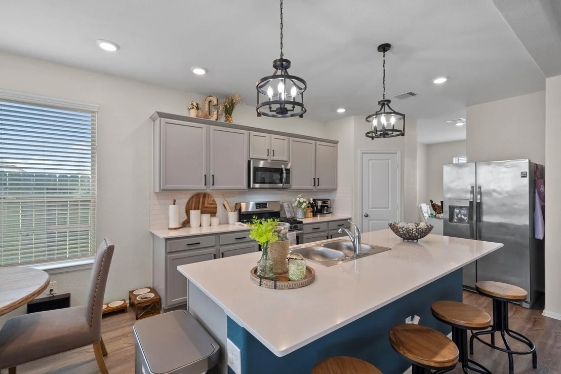 Photo of 5142 Dunstable Manor Lane
