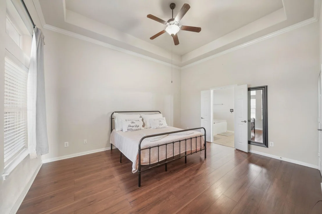 Photo of 6015 Biltmore Court