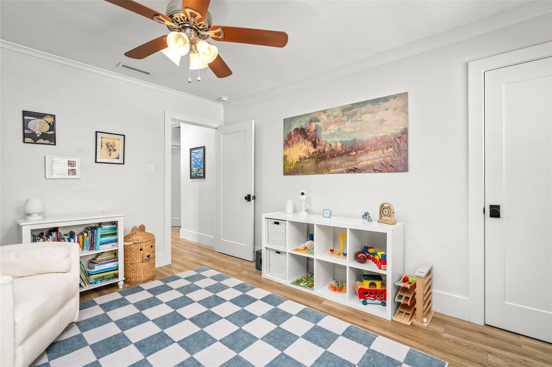 Photo of 9018 Mullins Drive