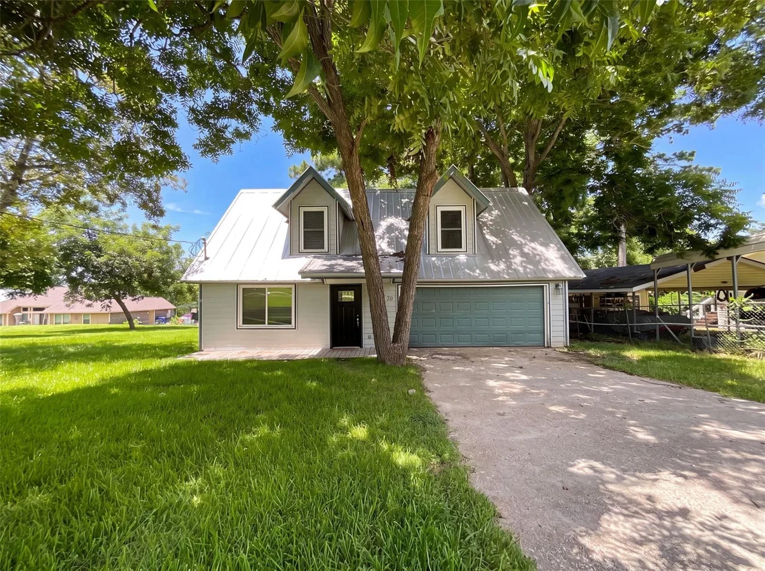 Photo of 70 Rustling Oaks Street