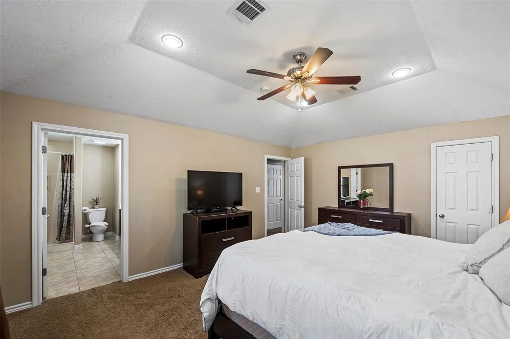 Photo of 21500 Vermillion