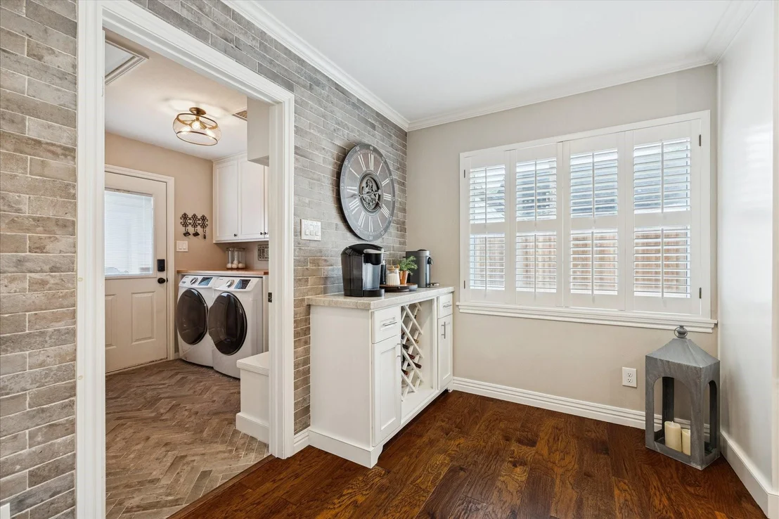Photo of 9715 Truscon Drive