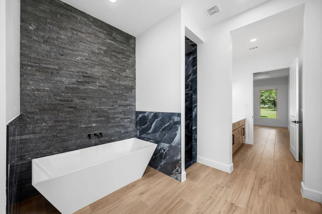 Photo of 220 Birdie Dr