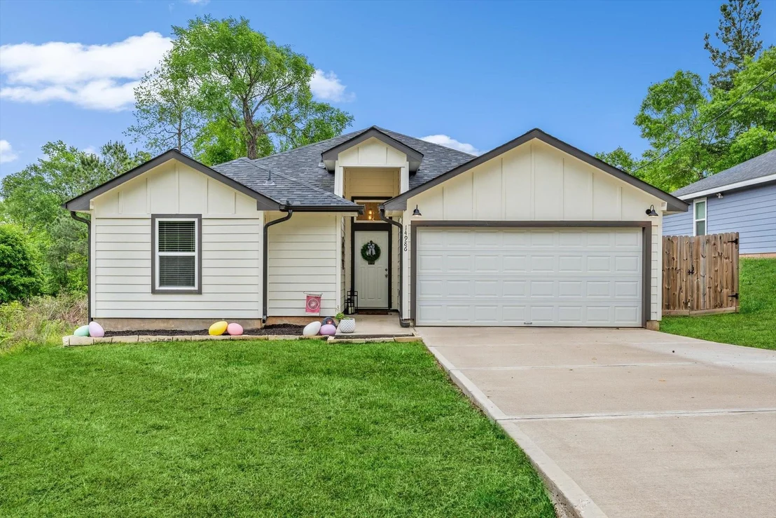 Photo of 14986 Indian Hill Trail